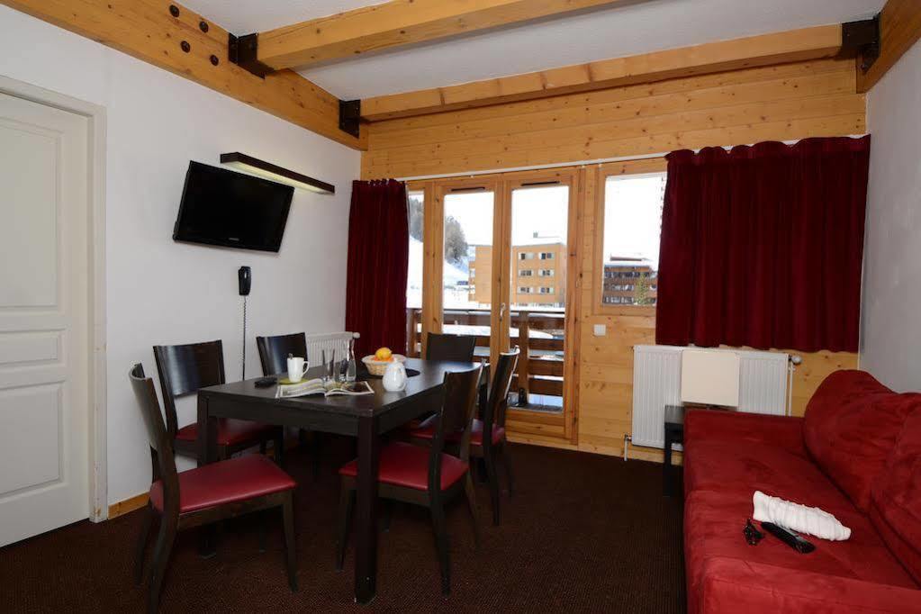 Residence Odalys Le Pelvoux Ла План Екстериор снимка